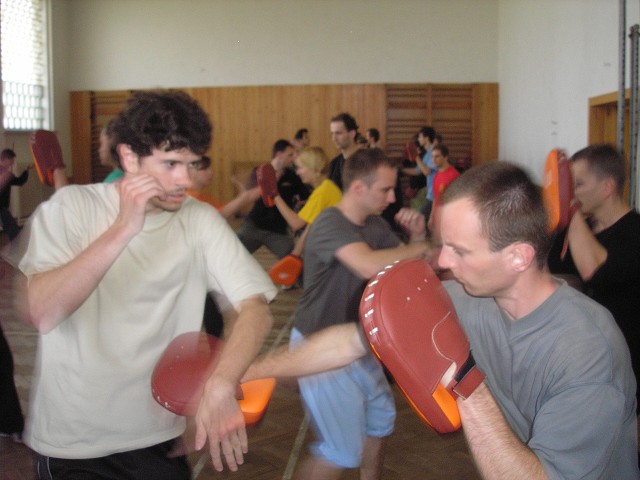img00004.jpg