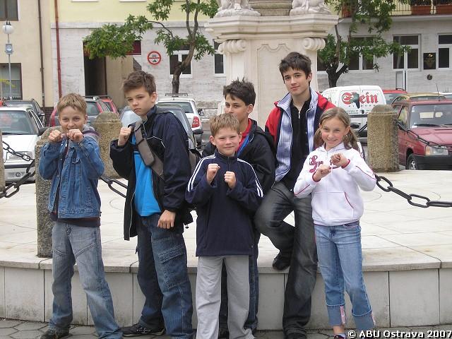 img00004.jpg