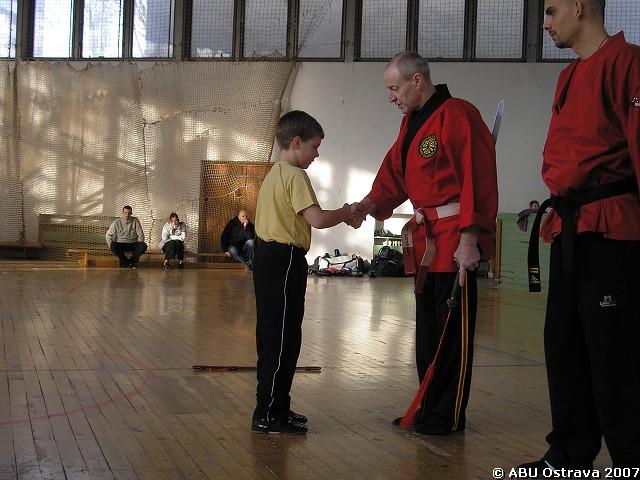 img00100.jpg
