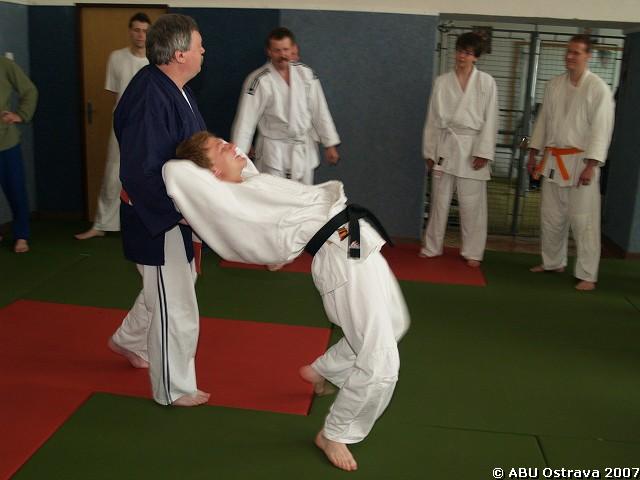 img00037.jpg