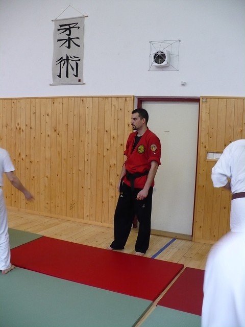 img00006.jpg