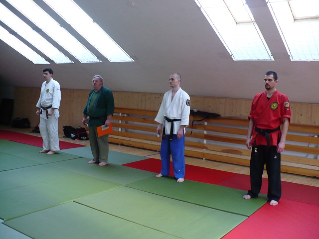 img00018.jpg