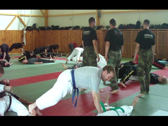 img00002.jpg